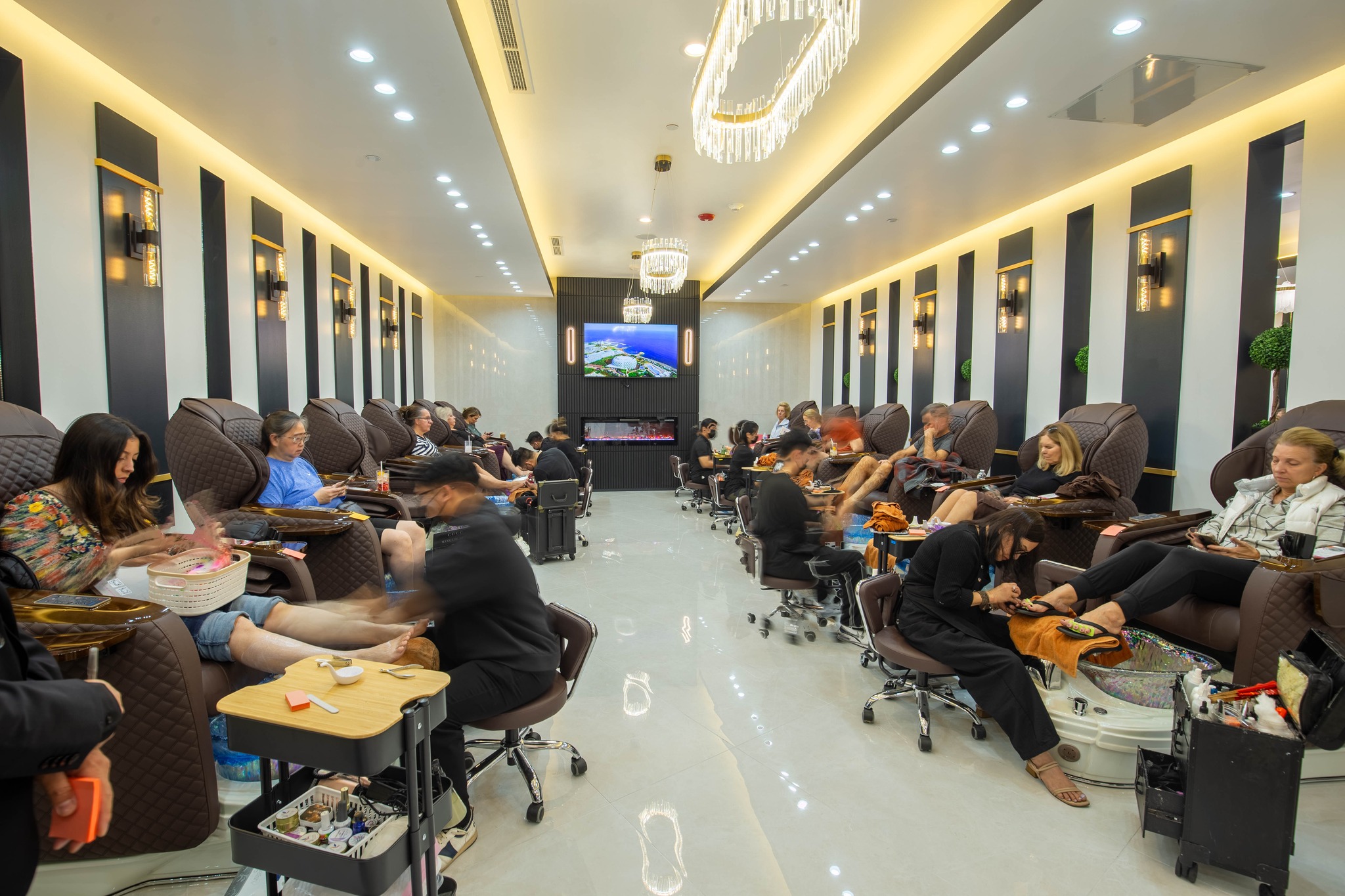 574341312_122145023696926114_4283805993009688158_n